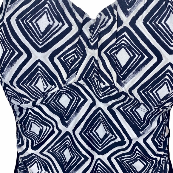 Tropical Escape Women’s One Piece Bathing Suit 12  Geometric Print Black & White - Picture 5 of 10